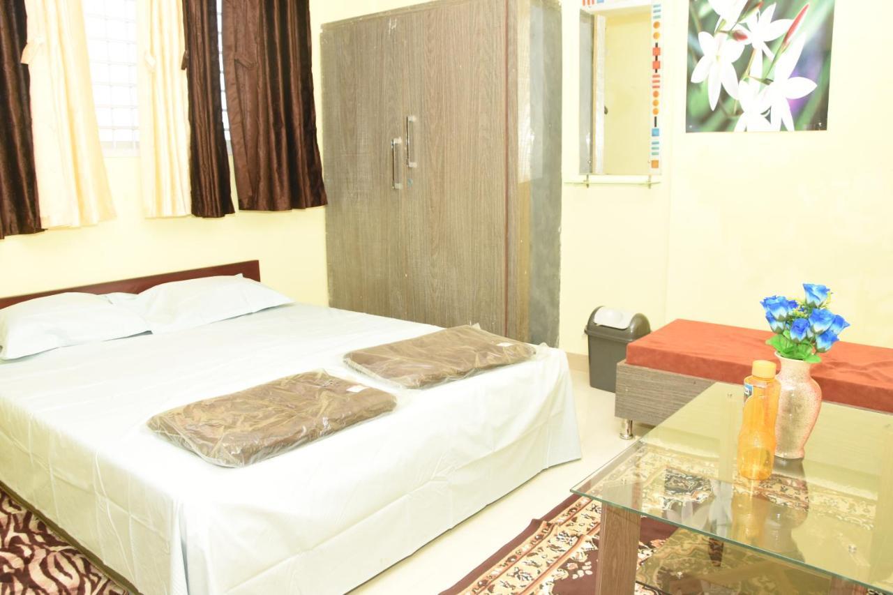 H P Homestay Dharwad Ngoại thất bức ảnh